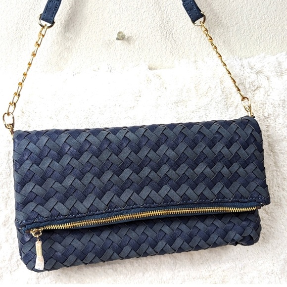 Sole Society Woven Foldover Bag with Crossbody Chain- New! - Picture 2 of 4